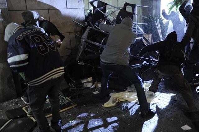 Comienzo de los disturbios en Gamonal.