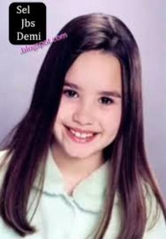DEMI LOVATO DE NIÑA