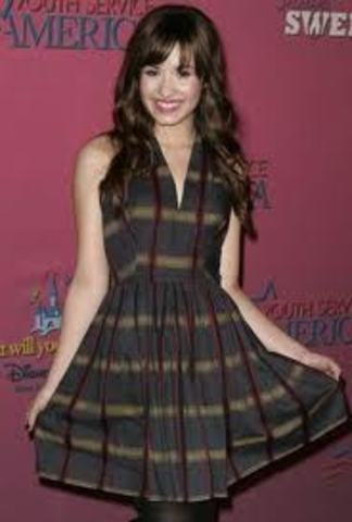 DAMI EN SU ADOLECSENCIA