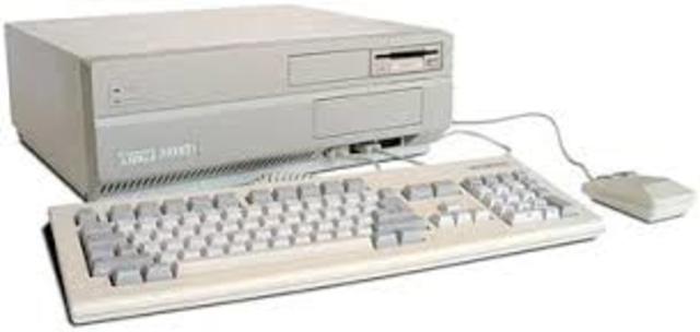 Amiga 500 and Amiga 2000 released