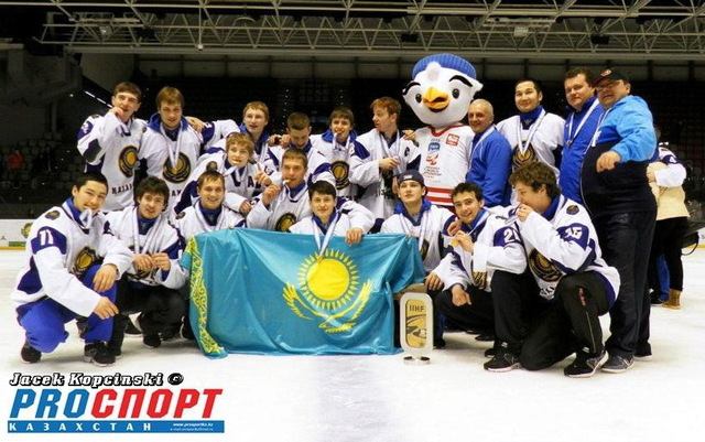 Мужская сборная по хоккею вышла в финал