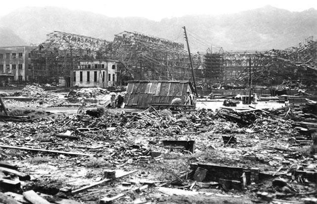U.S. drops Atomic Bomb on Nagasaki