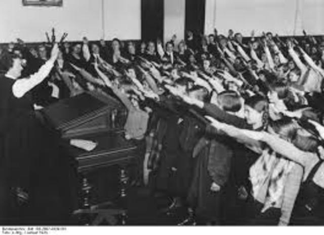 Nazi's reach a political majority in Germany