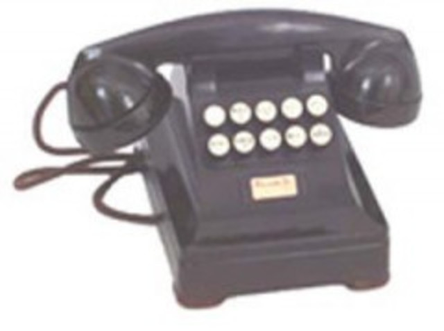 La "Western Electric" lanza al mercado el primer teléfono de tonos, el modelo 1500.