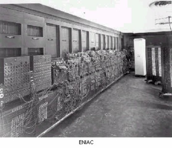 Construcción del primer computador electrónico  ENIAC