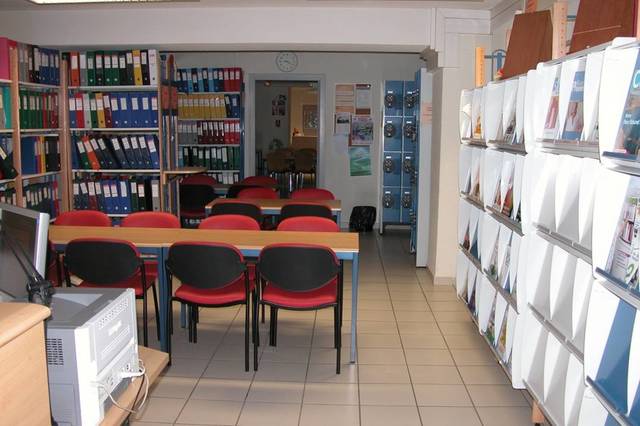 Reaménégement du Centre de Ressources Documentaires