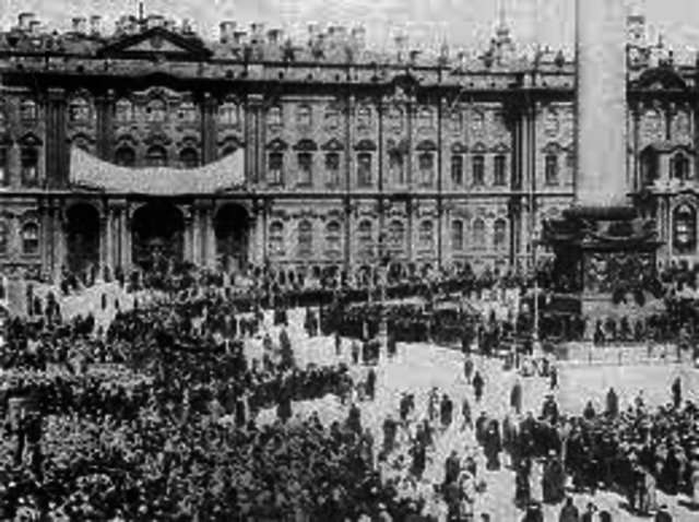 Vladimir Lenin and the Bolsheviks capture the Winter Palace