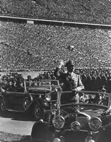 Nazis envade Poland Britain and France declare war.