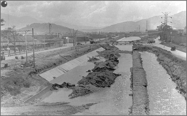 RÍO MEDELLÍN (CANALIZACIÓN) 1958