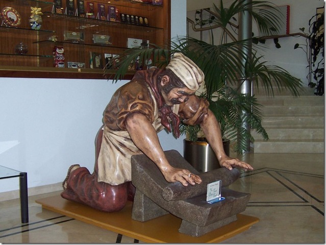 Первая шоколадная фабрика.