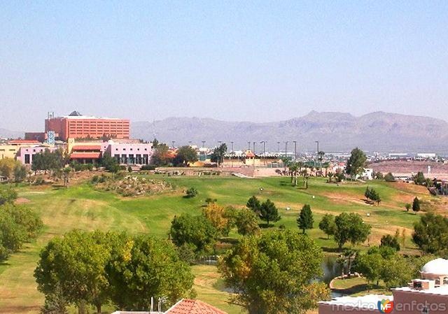 César se cambia de casa,