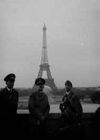 Hiltler Invades France