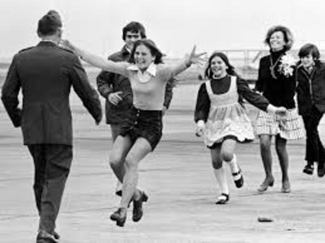 Last US Soldier leaves Vietnam