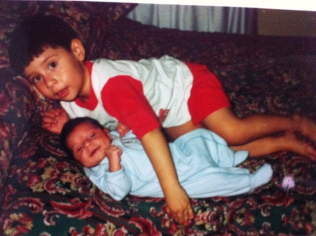 Nace su hermano menor