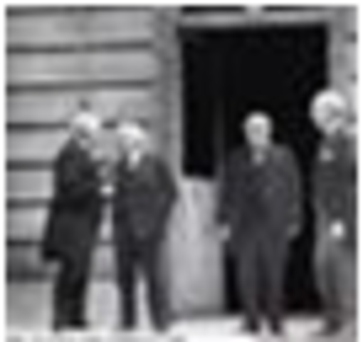 Se firma el Tratado de Versalles