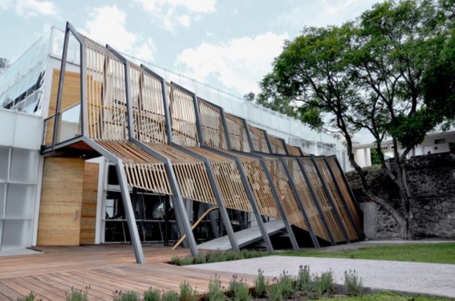 Comienzó la carrera de  LMC en el Tec