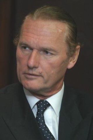 SIXTO BORBOIKOAREN JARRAITZAILE KARLISTEK BI PERTSONA HIL ZITUZTEN