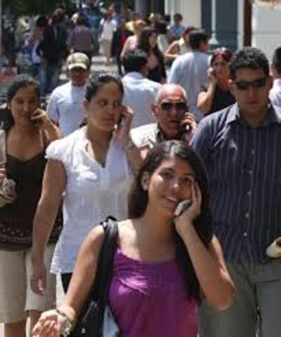 MILLONES DE USUARIOS DE TELÉFONOS CELULARES