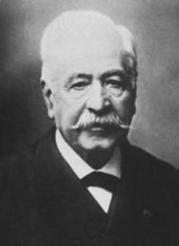 de Lesseps Goes Bankrupt