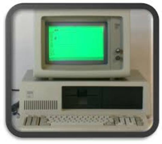 COMPUTADORA CON CHIPS DE SILICÓN