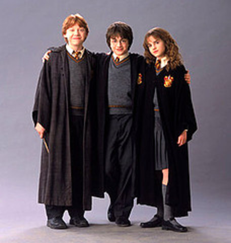 Harry, Hermione and Ron meet for the first time