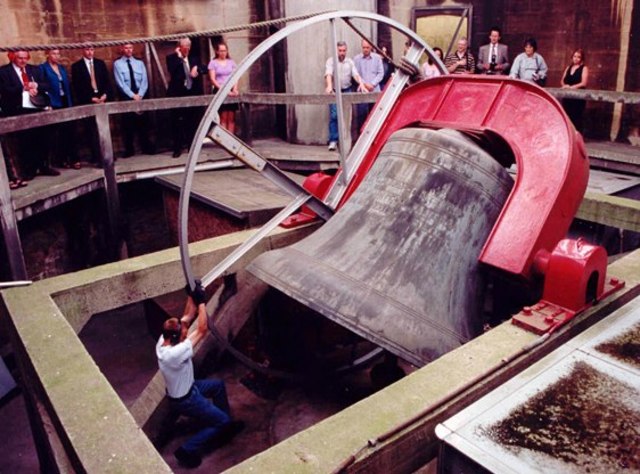 Repair of giant bell