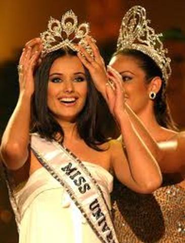MISS UNIVERS