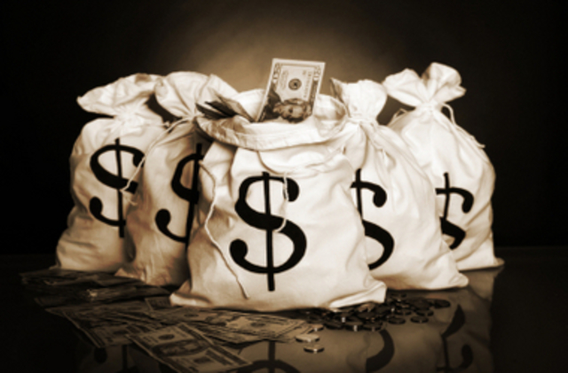 Dan Cody passes away and leaves Gatsby 25K, but he doesn't get it because Cody's mistress refuses to give it to him.