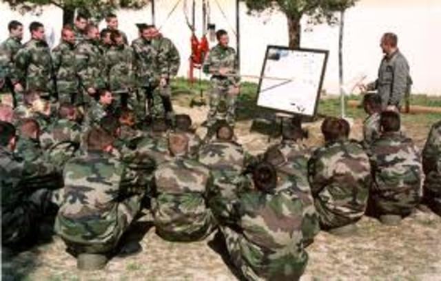 Je quitte l'ecole pour aller dans une ecole militaire