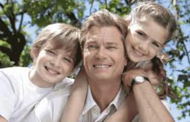 Tuvo cincuenta años.