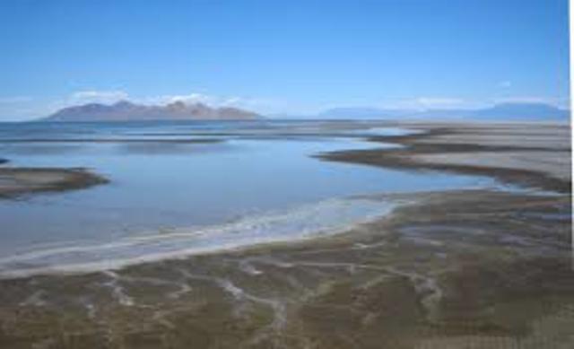 Joseph Walker stops at the valley of the Great Salt Lake