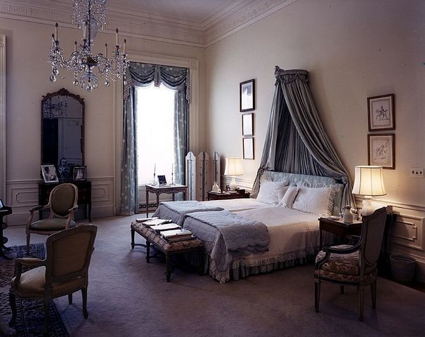 Moved to Ambassador's bedroom in Residence