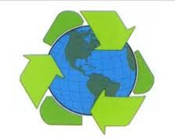 Colombia se adhiere a la Convención CITES por medio de la ley 17 del 81 y a la Convención Internacional para la protección de la contaminación por buques (Ley 12 de 1981)