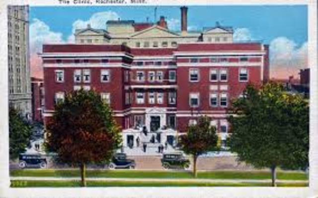 Mayo Clinic Building Opens