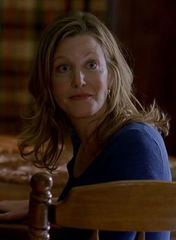 Skyler White S1E4