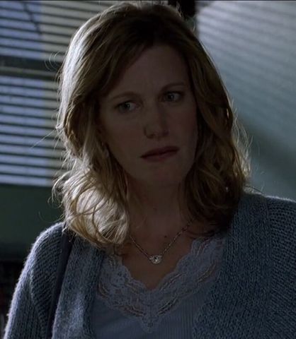Skyler White S1E6