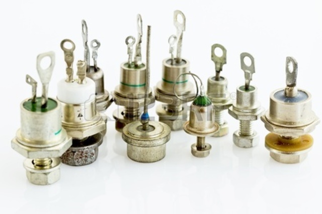 Descubrimiento del tiristor