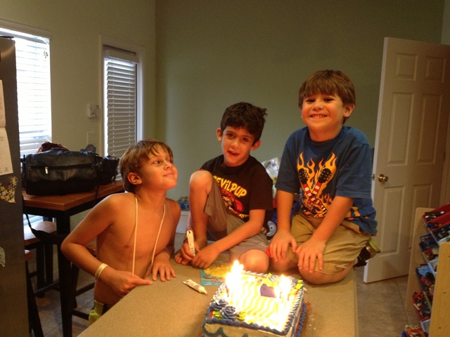 My 6th birthday with mu cousins