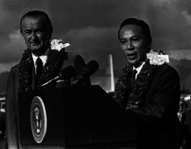 Politics: LBJ Meets With South Vietnamese Leaders