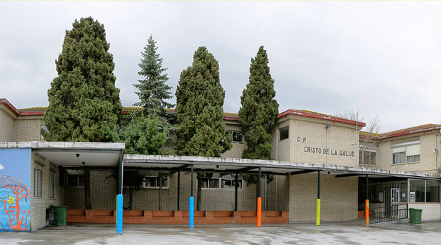 Apertura del Colegio Cristo de la Salud.