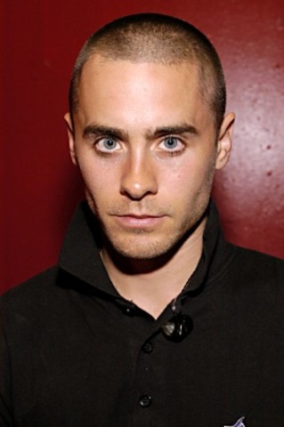 Совсем недолго ходил короткостриженным