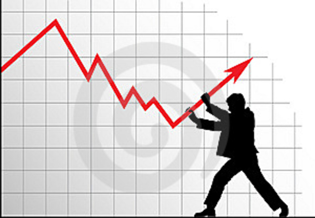 Рубль внезапно взлетел на бирже, вдохновившись примером нефти