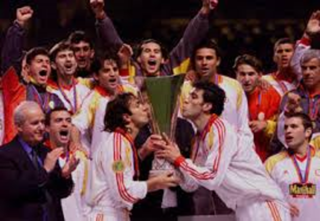 GS wins the UEFA cup