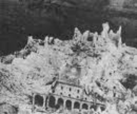 Allies bomb Rome