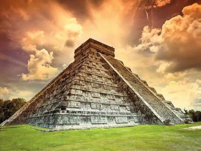 CHICHEN ITZA