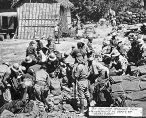 Philippines fall to Japanese – Bataan Death March
