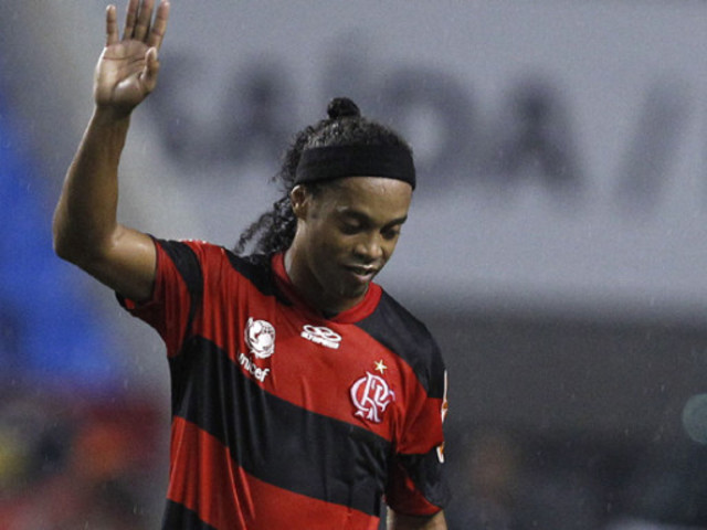 Рональдиньо стал игроком Фламенго