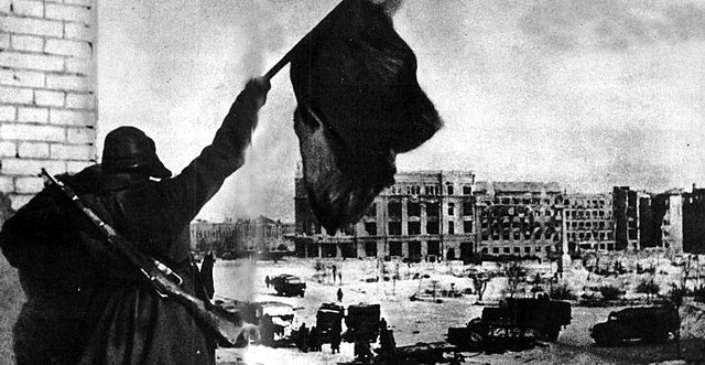 Unión Sovietica derrota una en Alemania . La batalla de Stalingrado
