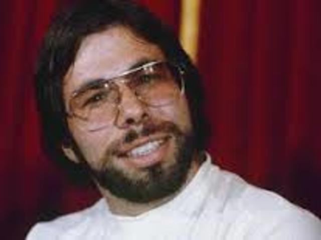 Wozniak lascia la società