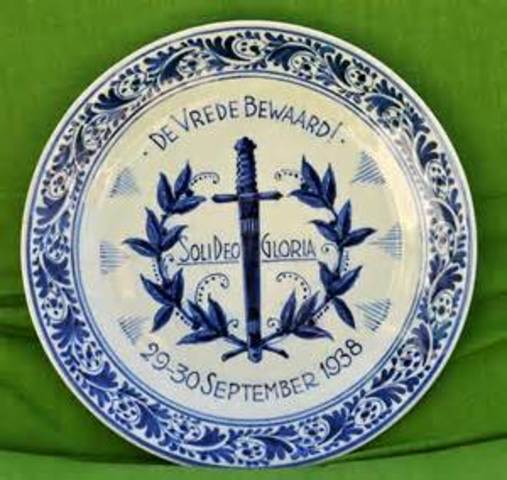 Munich Pact signed giving the Sudetenland of Czechoslovakia to Germany